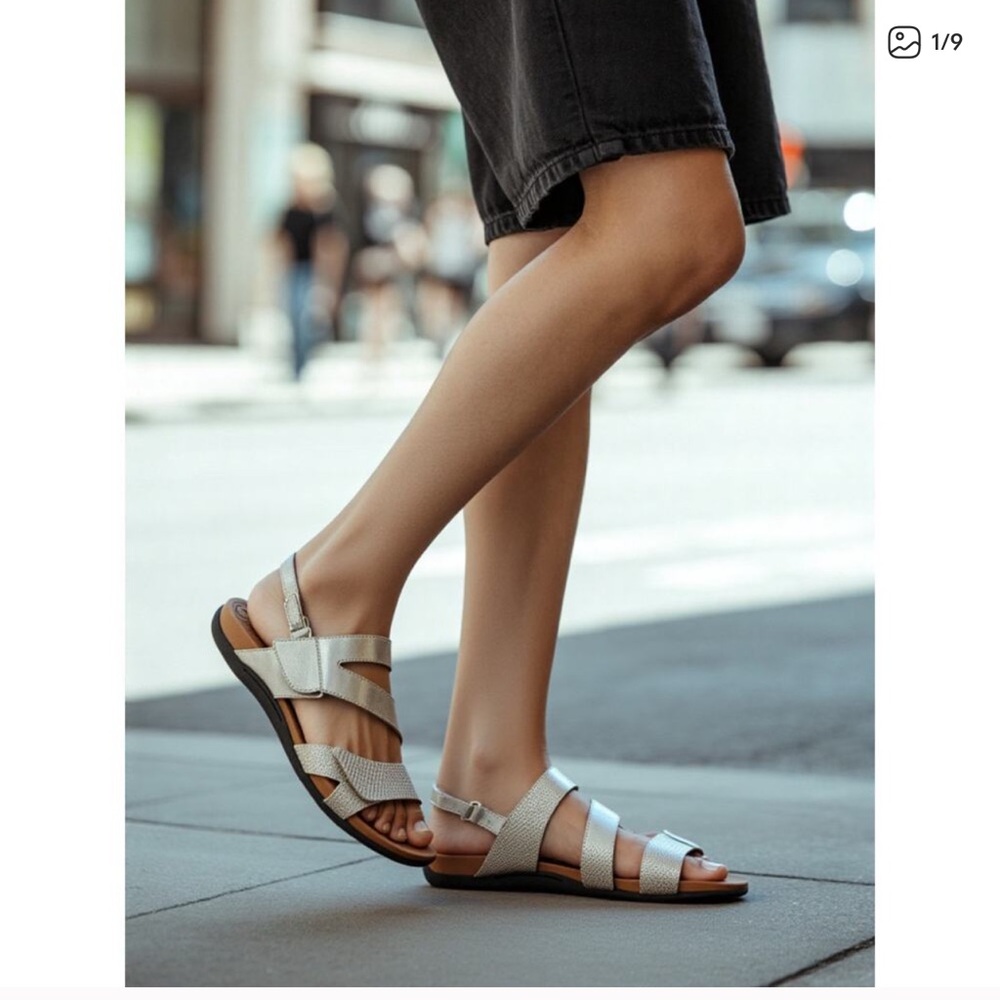 NWOT Sandals Rockport Women Ridge Asym Slingback Sandal‎ Size 9 Metallic